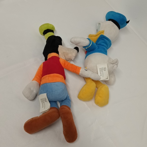 Disney Mickey Mouse and Friends beans plush Goofy and Donald Duck 11 inch plush. - Picture 4 of 7